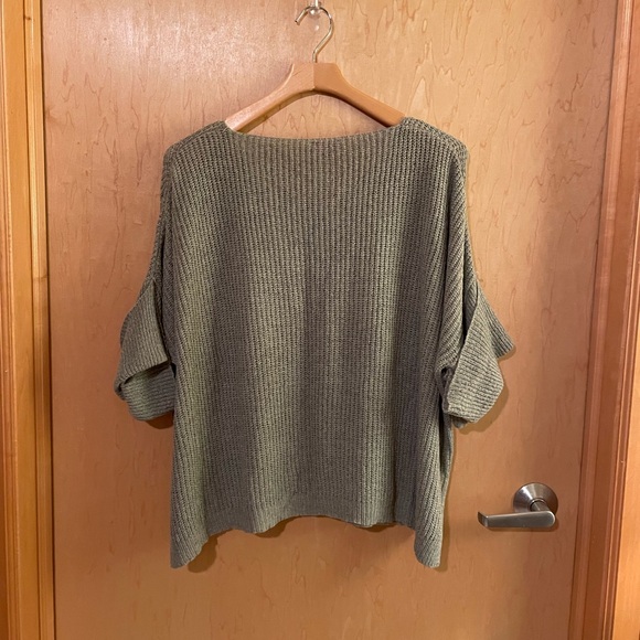 Pink Lily Loose Knit Short Sleeved Sweater - Picture 7 of 7